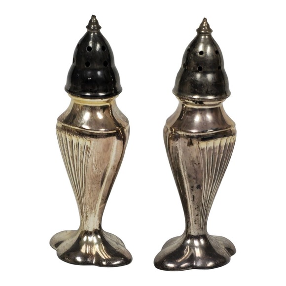 Vtg BM Company Silver Plated Salt & Pepper Shakers 4.25" Classic Tabletop Decor - Picture 2 of 12